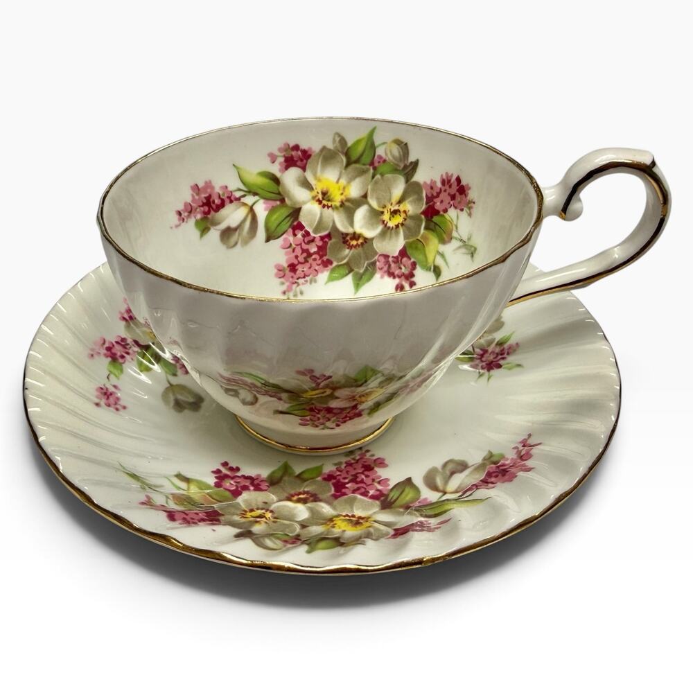 Stanley Teacup & Saucer Floral Bouquet Gold Trim Fine Bone China England